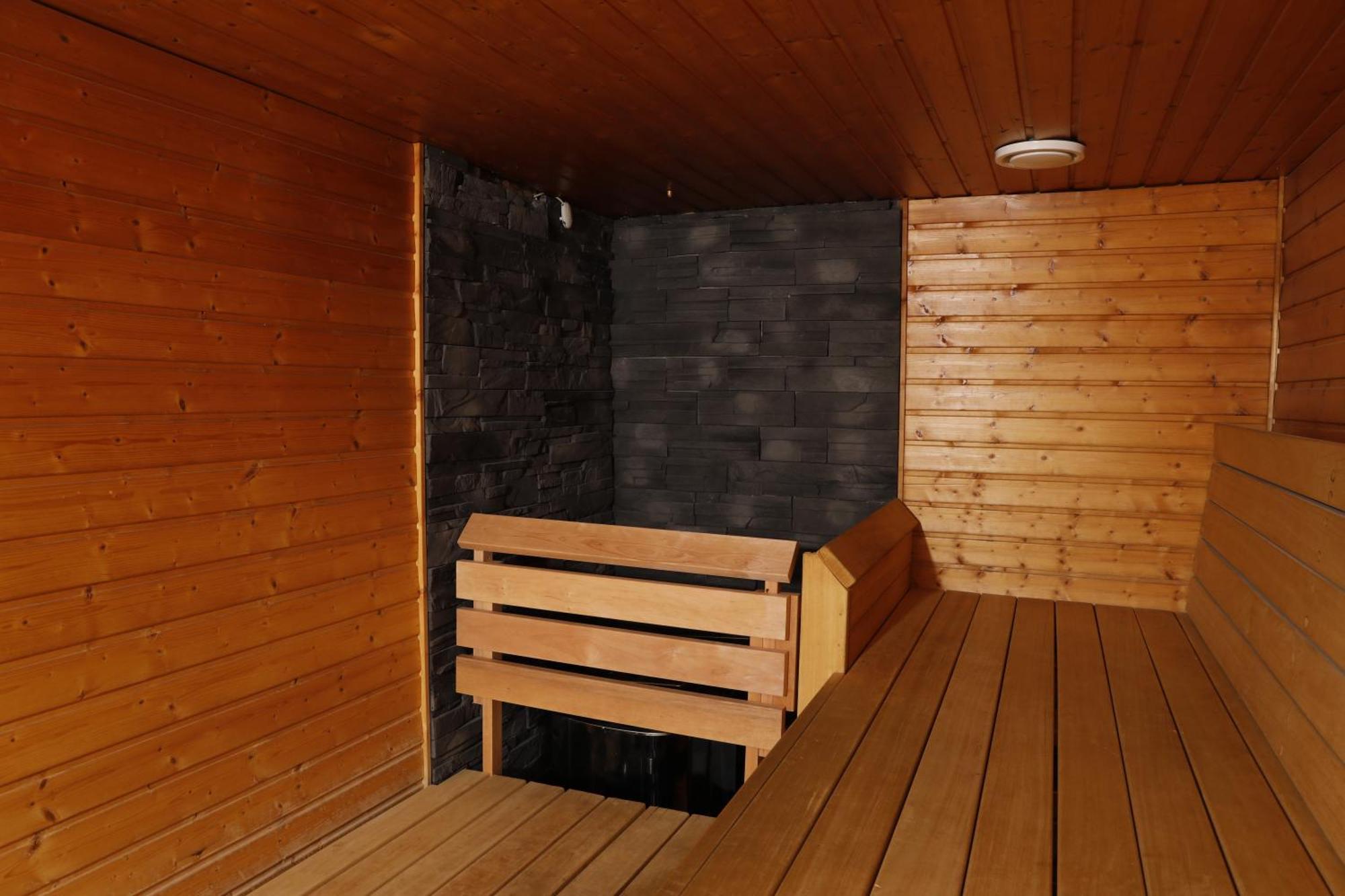 Aparthotel Bob W Kaarti Helsinki Exterior foto